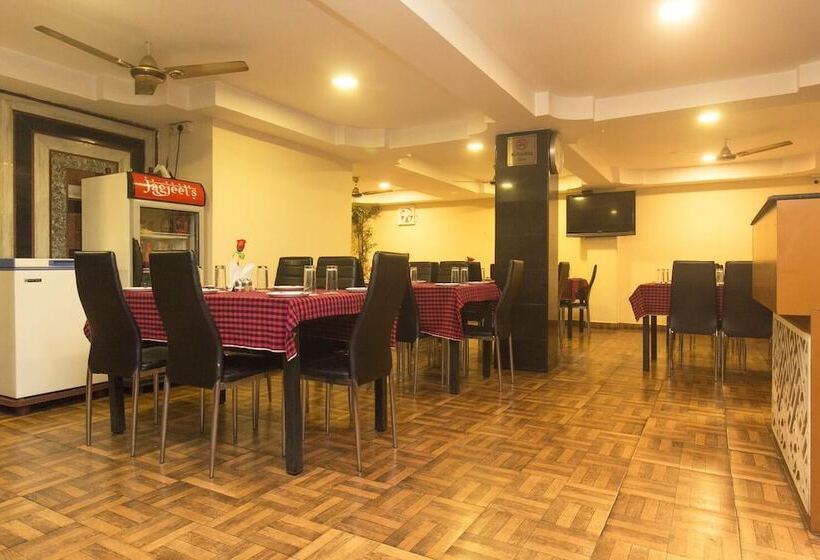 Отель Jagjeet Balaji Inn