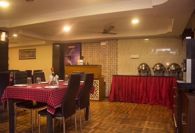 Отель Jagjeet Balaji Inn