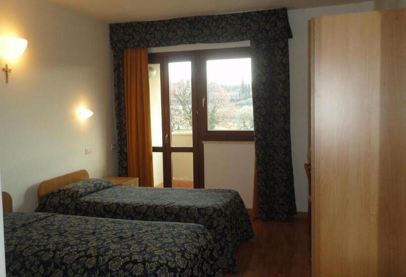 בית מלון כפרי La Carica