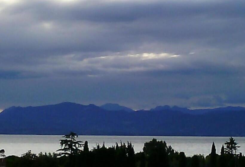 בית מלון כפרי La Carica