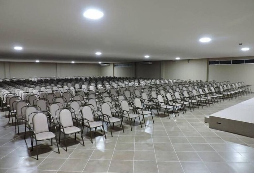 Отель Lacazzona