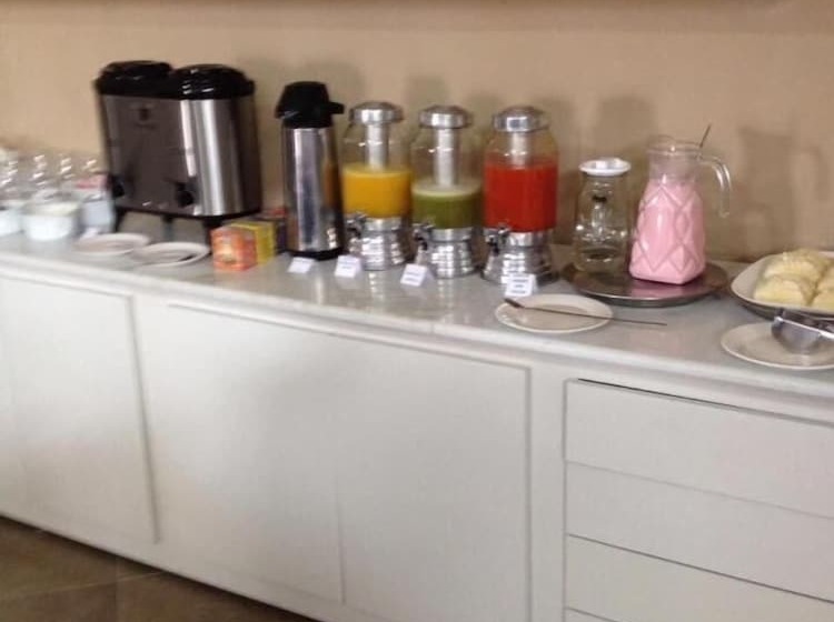 Отель Lacazzona