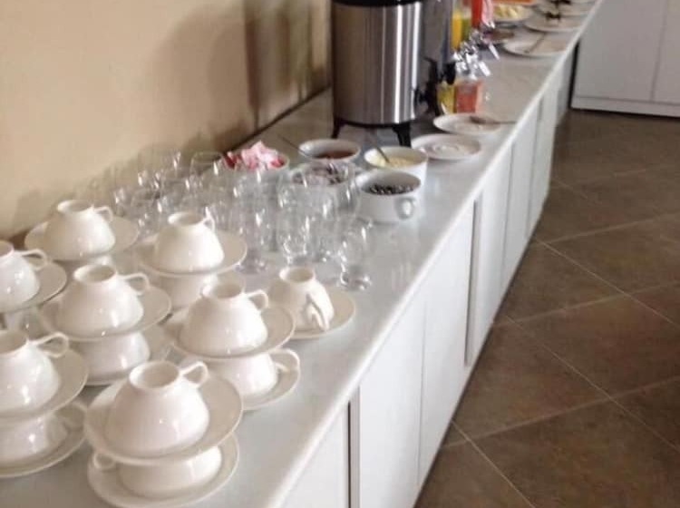 Отель Lacazzona