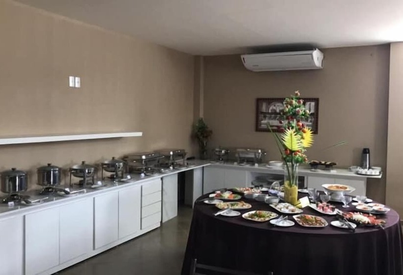 Отель Lacazzona