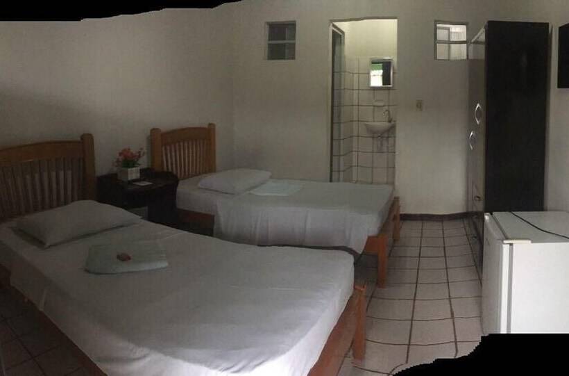 בית מלון כפרי Lubas