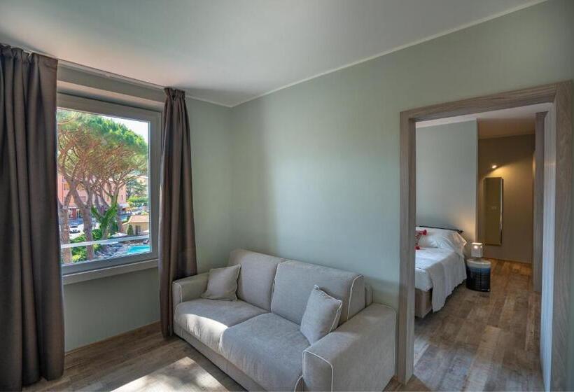 Отель Marina Garden