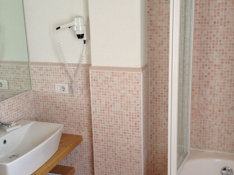 ホテル Meuble Cima Bianca Garni