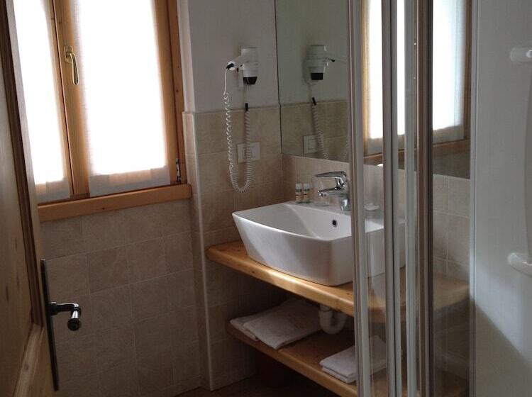 ホテル Meuble Cima Bianca Garni