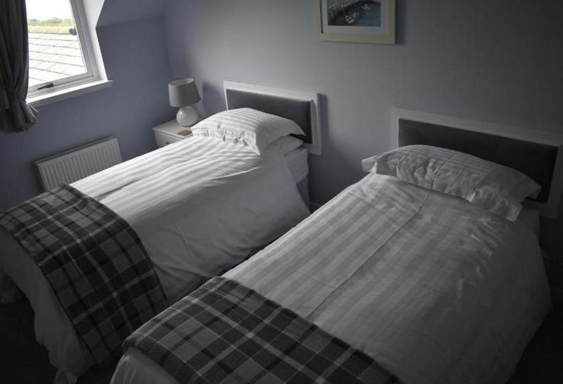 فندق Monturpie Guest House