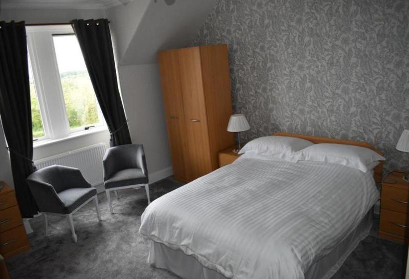 فندق Monturpie Guest House