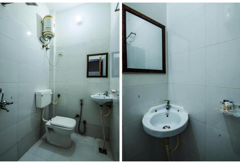 Отель Blue Lotus