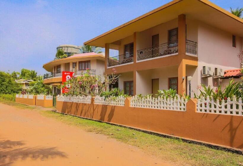 Super Hotel O The Goan Courtyard