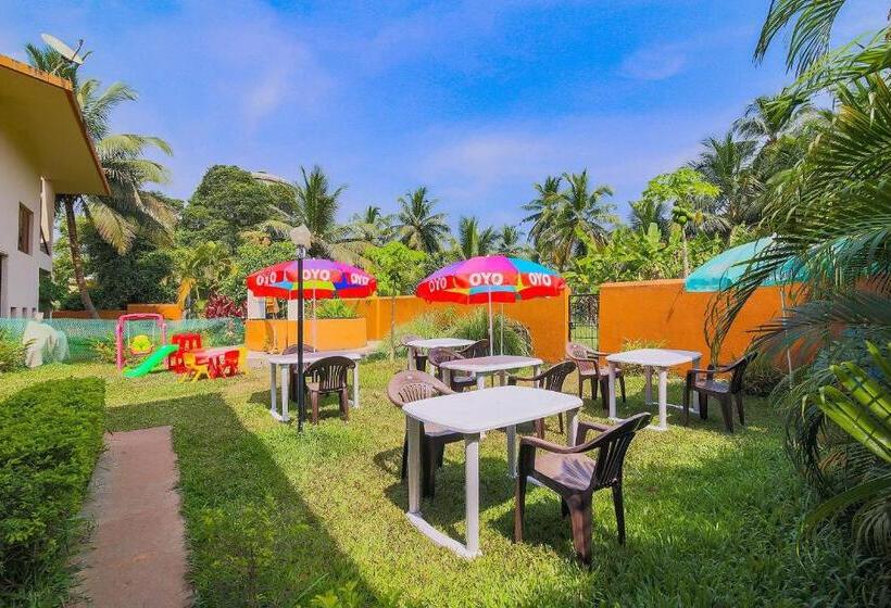 Super Hotel O The Goan Courtyard