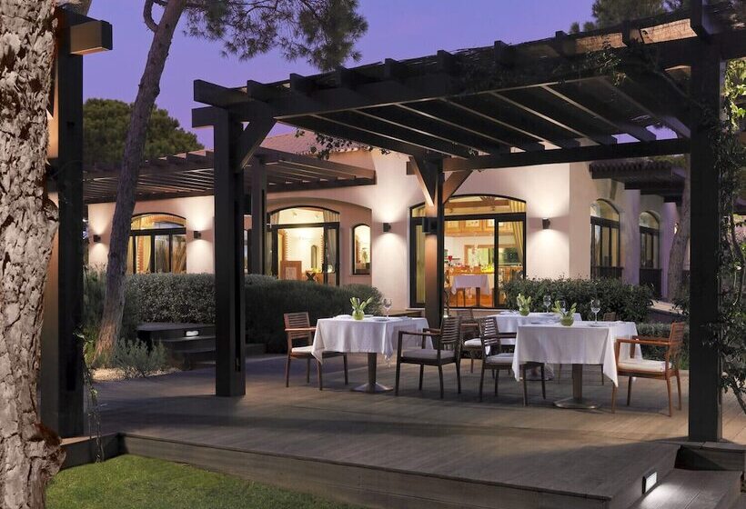 ホテル Pine Cliffs Gardens