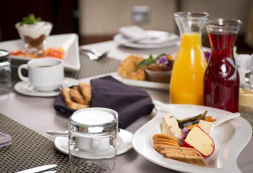 Riboville Boutique Hotel And Restaurant