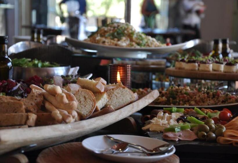 Riboville Boutique Hotel And Restaurant