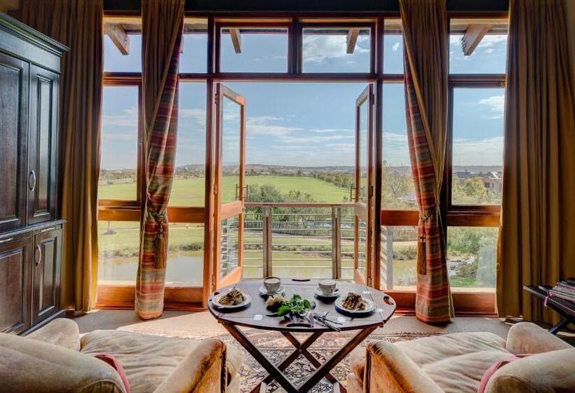 Riboville Boutique Hotel And Restaurant