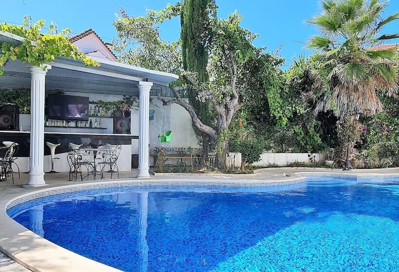 Отель Silver Village Residence