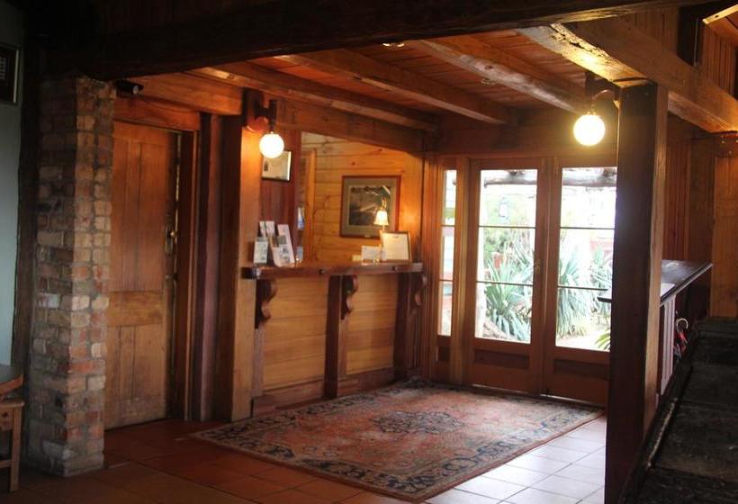 فندق Warrenmang Vineyard Resort