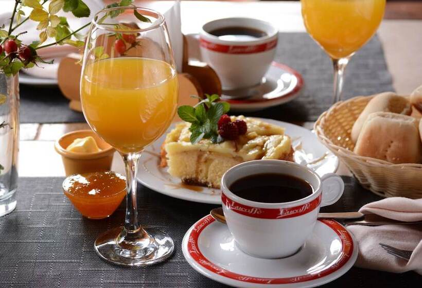 Hotel Y Cabañas Borde Andino