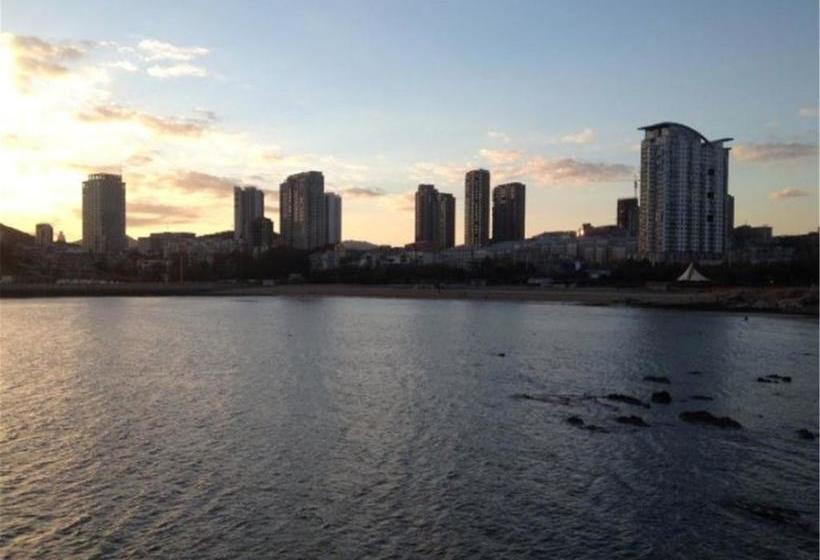 בית מלון כפרי Ji  Dalian Peace Square