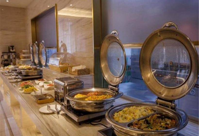 בית מלון כפרי Ji  Dalian Peace Square