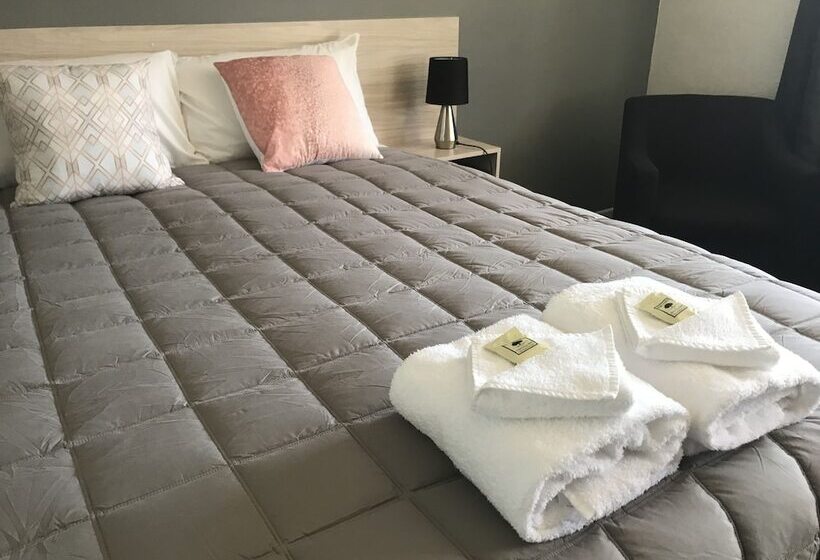 Kootingal Landview Motel