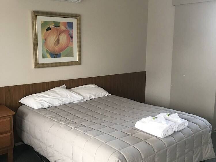 Kootingal Landview Motel