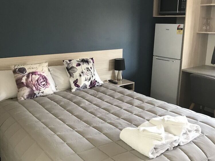 Kootingal Landview Motel