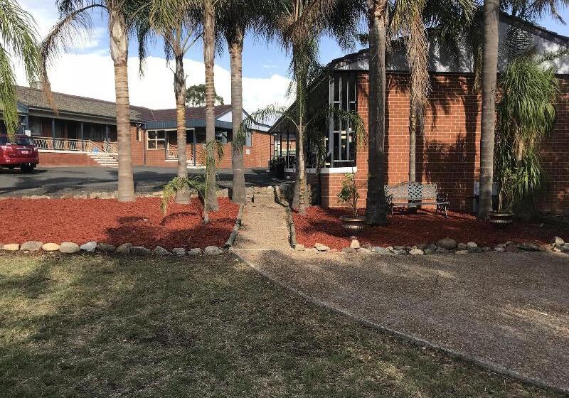 Kootingal Landview Motel