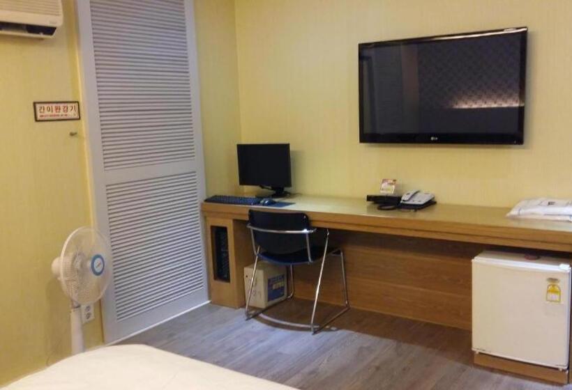 모텔 Residence Hotel R