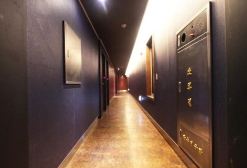 모텔 Residence Hotel R