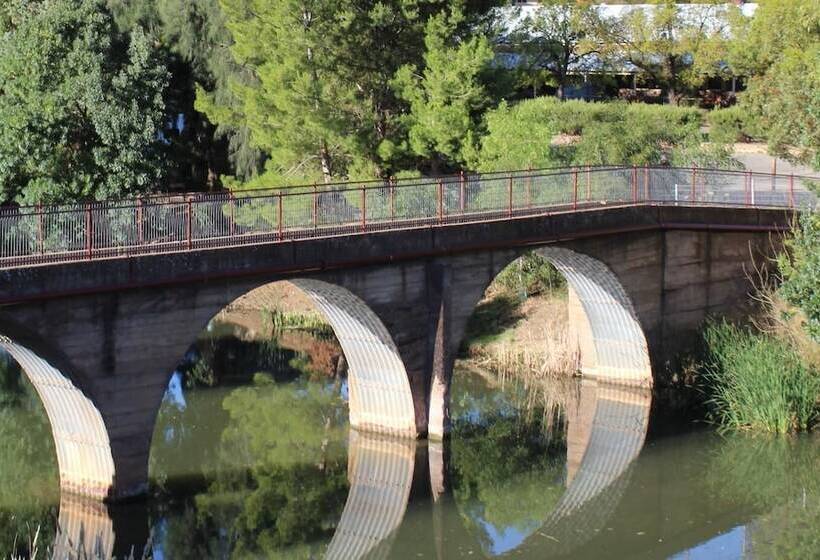 מוטל Royal Exchange