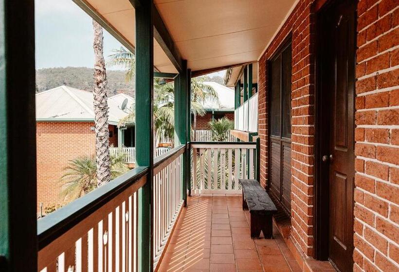 מוטל Wisemans Retreat