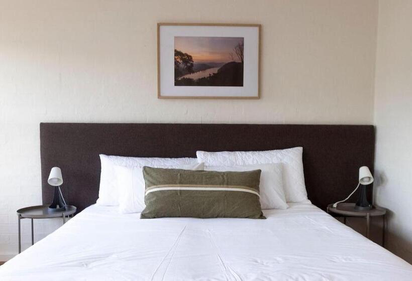 מוטל Wisemans Retreat