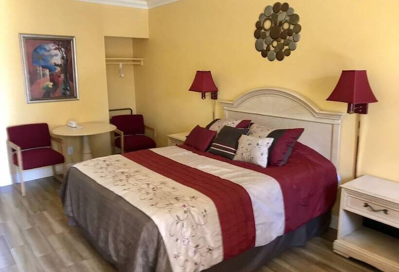 Town & Country Motel