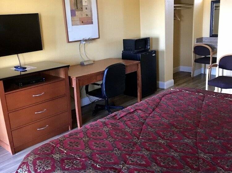 Town & Country Motel