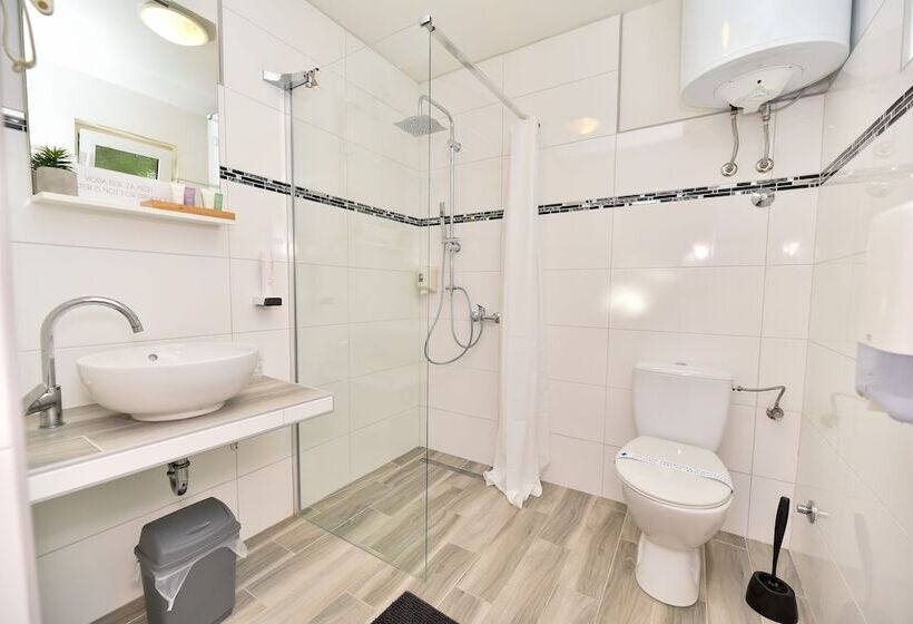 צימר Guesthouse Kod Spavalice