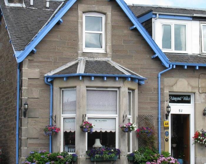 ベッドアンドブレックファースト Almond Villa Guest House