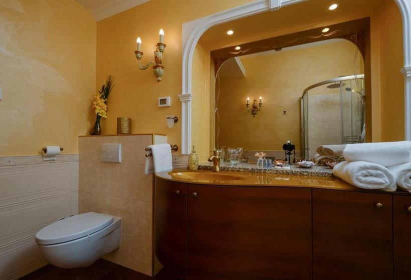 مبيت وإفطار Bella & Stella Rooms