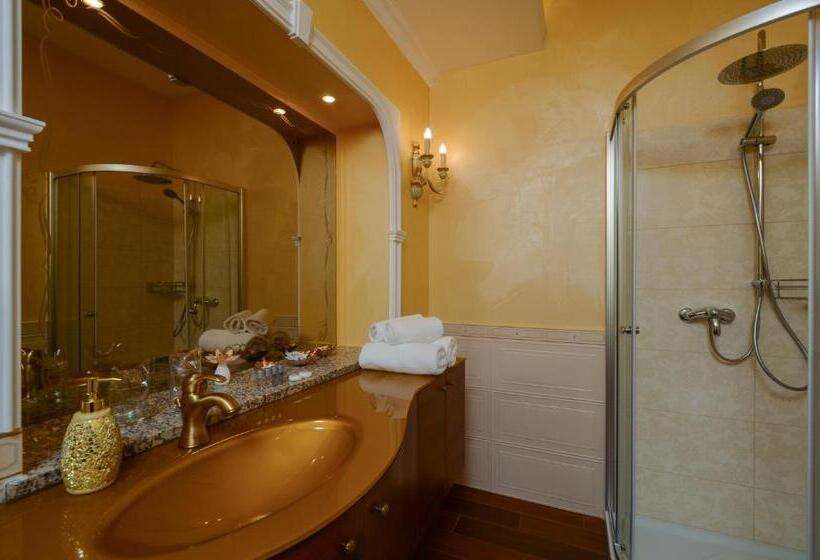 مبيت وإفطار Bella & Stella Rooms