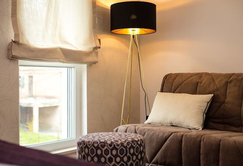 مبيت وإفطار Luxury Villa Karla