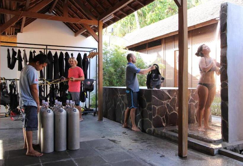 Benthos Bali Dive Resort