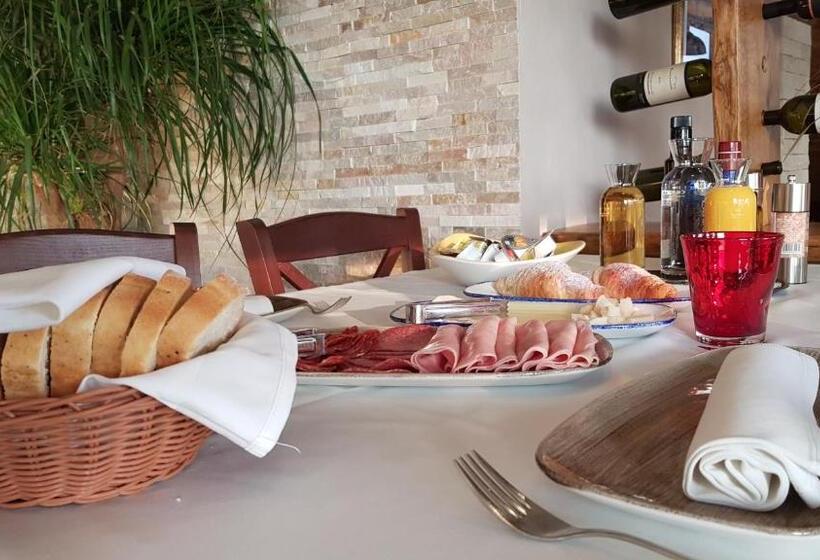 مبيت وإفطار Boutique Rooms Luna