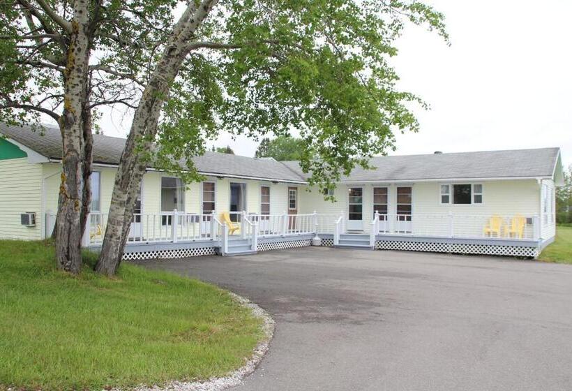 Cabot Trail Motel