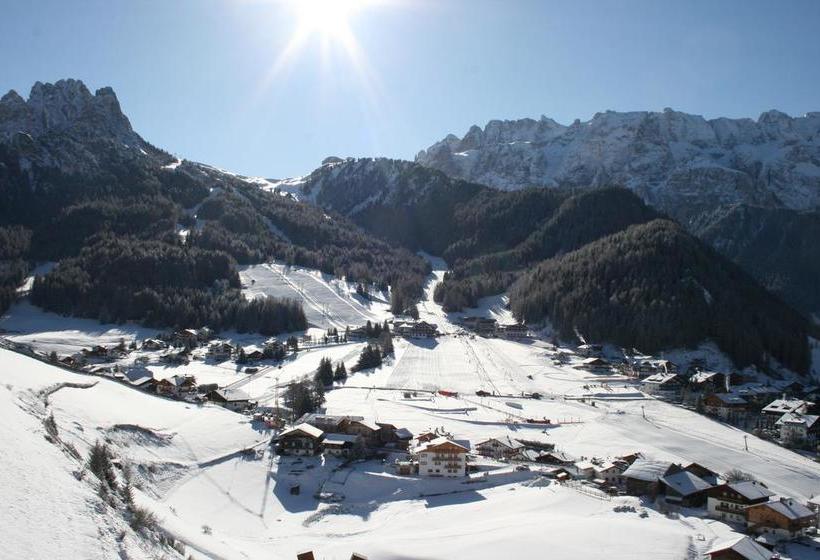 Garni Hotel Rosengarten B&b