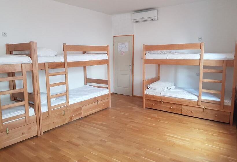 Hostel Timun Adults Only