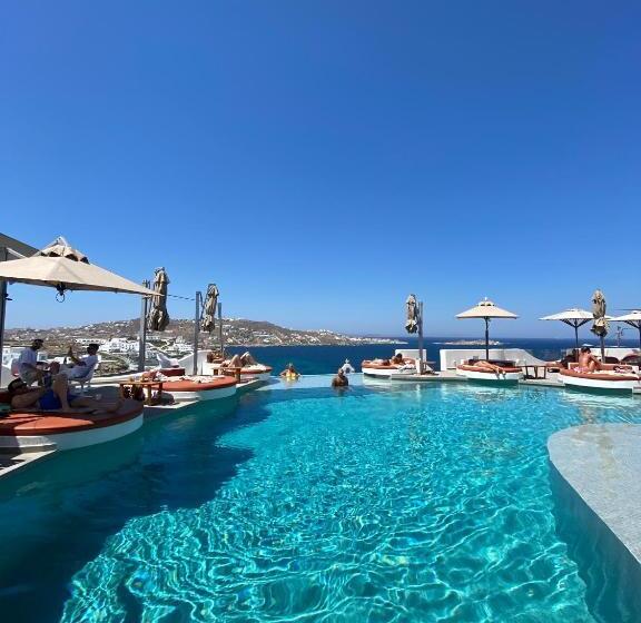 Отель Absolute Mykonos Suites & More