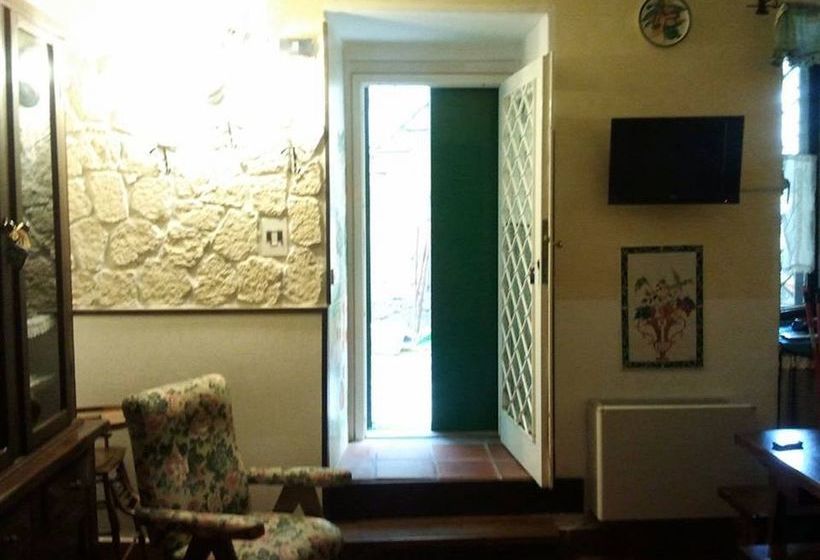 בית מלון כפרי Aga Guest Residence