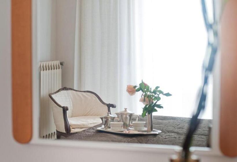 호텔 Albergo La Rosetta